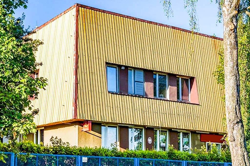 Charakterystyczna architektura nieruchomości inwestycyjnej do sprzedaży Katowice (okolice)
