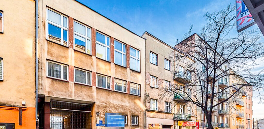 Widok z ulicy na nieruchomość inwestycyjną do sprzedaży Katowice okolice