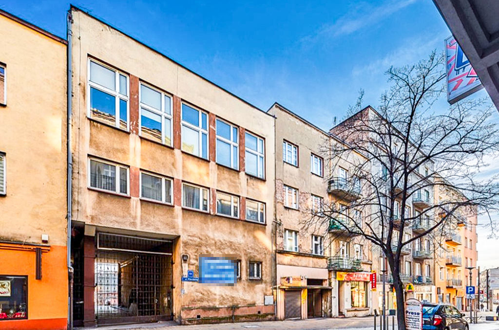 Widok z ulicy na nieruchomość inwestycyjną do sprzedaży Katowice okolice