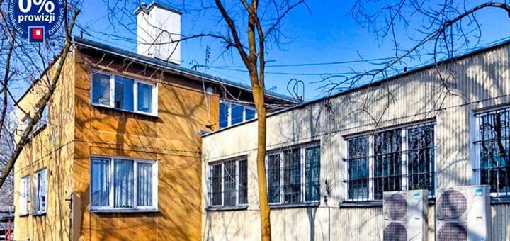 Widok z tyłu na nieruchomość inwestycyjną do sprzedaży Warszawa