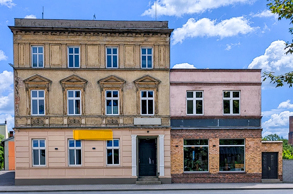 frontowa elewacja nieruchomości inwestycyjnej do sprzedaży Ostrów Wielkopolski (okolice)