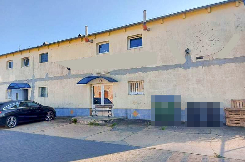 wejście do nieruchomości komercyjnej do sprzedaży Zielona Góra (okolice)