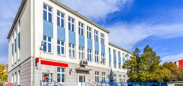 frontowa elewacja nieruchomości inwestycyjnej do sprzedaży Katowice (okolice)