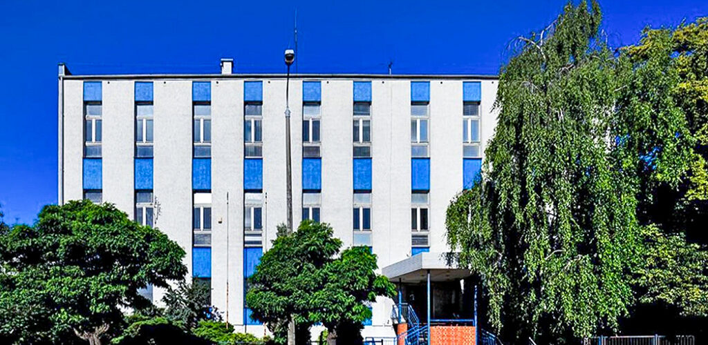widok od strony ulicy na nieruchomość komercyjną na sprzedaż Bydgoszcz (okolice)