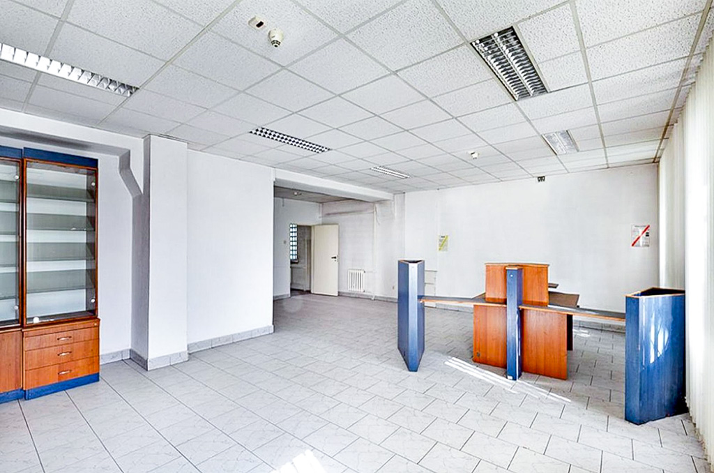 słoneczne wnętrze nieruchomości komercyjnej do sprzedaży Bydgoszcz (okolice)