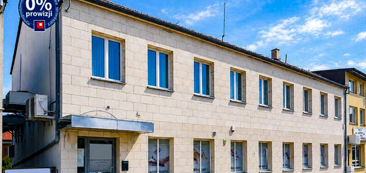 widok z ulicy na nieruchomość inwestycyjną do sprzedaży Białystok (okolice)