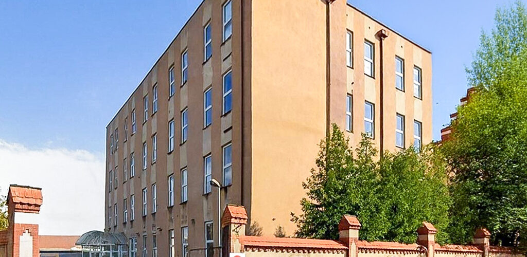 imponująca bryła nieruchomości inwestycyjnej do sprzedaży Gdańsk (okolice)