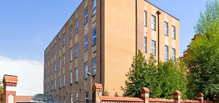 imponująca bryła nieruchomości inwestycyjnej do sprzedaży Gdańsk (okolice)