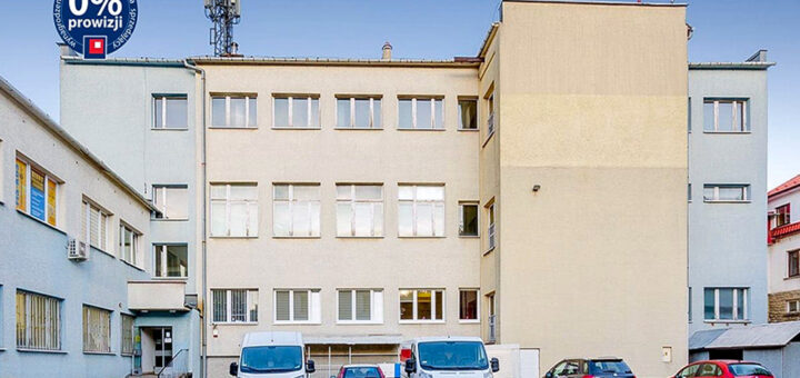 tylna elewacja nieruchomości komercyjnej na sprzedaż Kraków (okolice)
