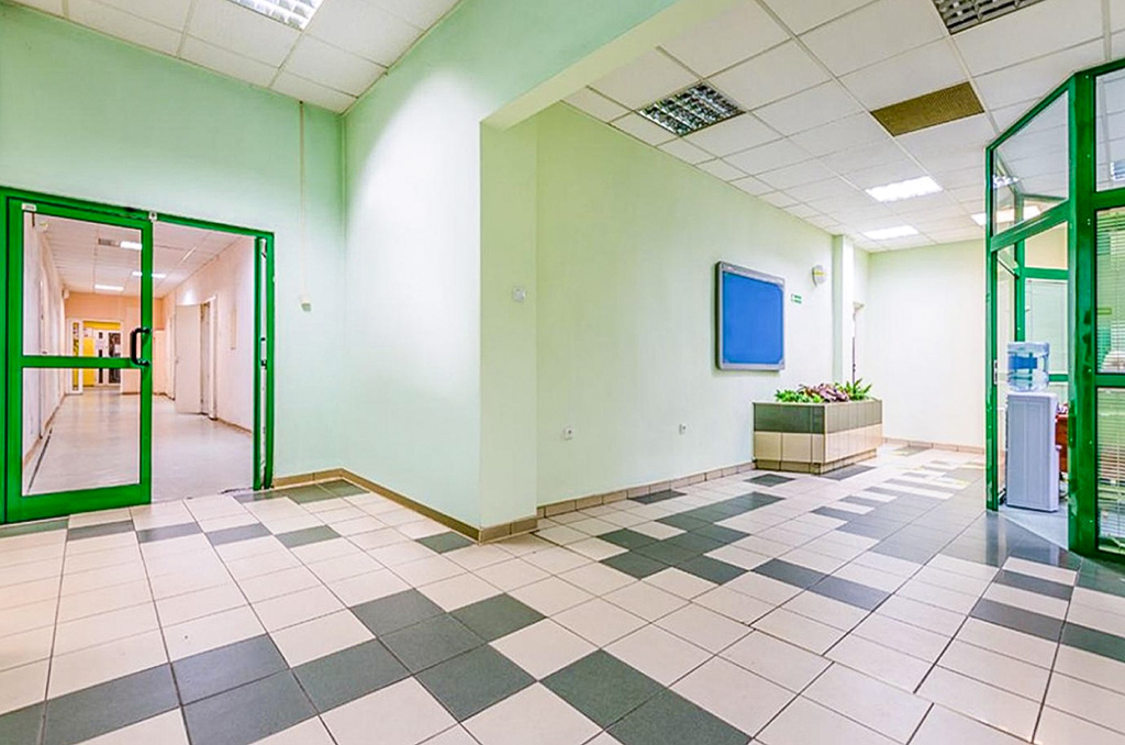 przestronne wnętrze nieruchomości inwestycyjnej do sprzedaży Poznań (okolice)