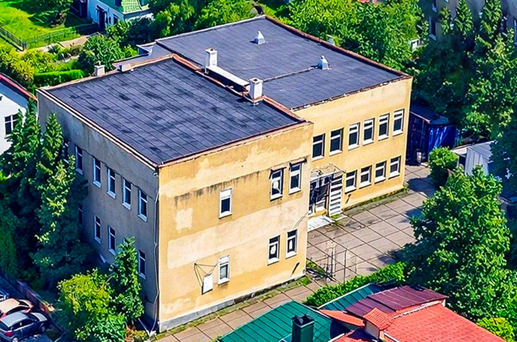 zdjęcie pokazujące z góry nieruchomość inwestycyjną do sprzedaży Bielsko-Biała