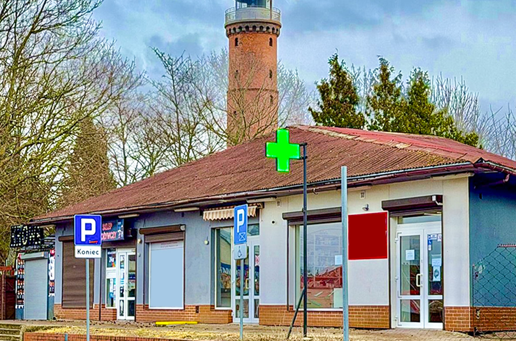 dotychczasowy wygląd nieruchomości komercyjnej do sprzedaży nad morzem