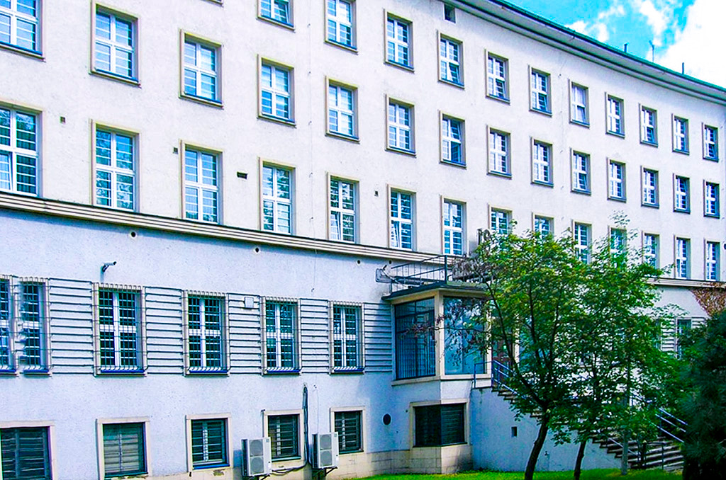 widok z przodu na nieruchomość inwestycyjną na sprzedaż Opole